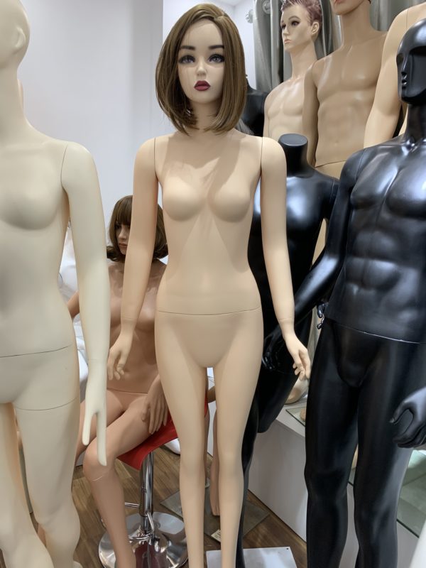 Manocanh chu da cao cấp kèm tóc giả cao cấp sale tháng 7/2020