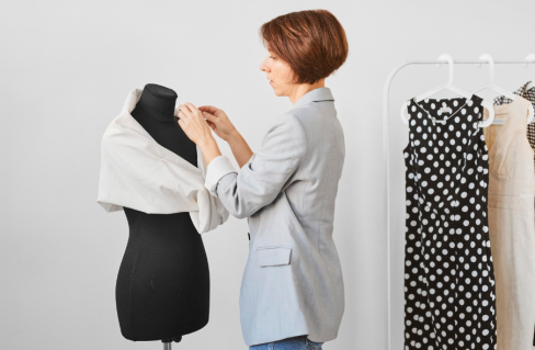 con manocanh gia bao nhieu