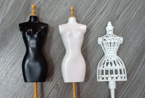 manocanh nhựa nửa người