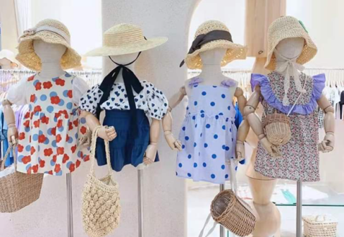 Manocanh gỗ trẻ em